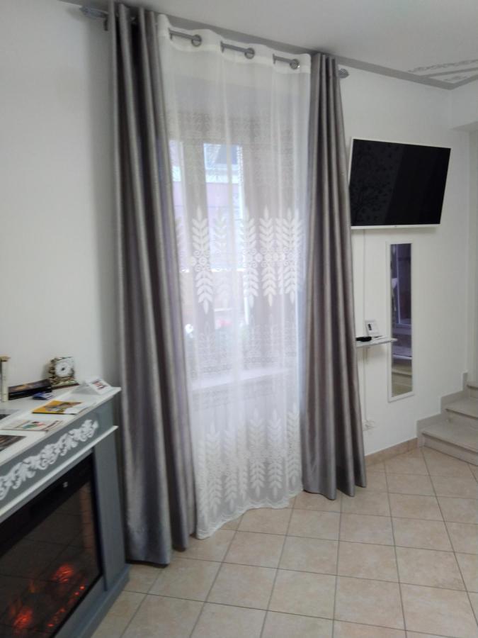 B&B Regina Margherita LʼAquila Eksteriør bilde